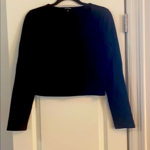 Black, long sleeve, crop top!